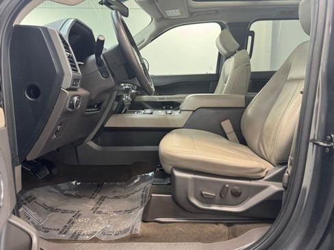 Used 2020 Ford Expedition Max XLT w/ Equipment Group 202A image 13