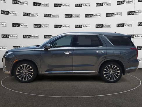 Used 2023 Hyundai Palisade Calligraphy FWD image 3