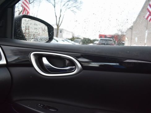 Used 2019 Nissan Sentra SL image 19