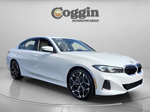 Certified 2025 BMW 330i Sedan w/ Premium Package image 7