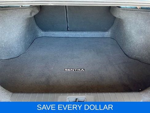 Used 2024 Nissan Sentra SR w/ SR Premium Package FWD image 28