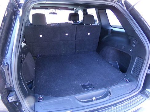 Used 2021 Jeep Grand Cherokee Laredo image 28