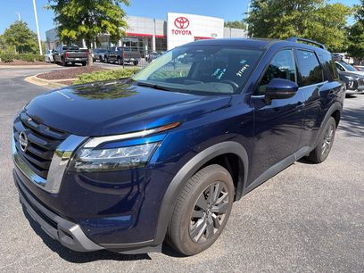 Used 2025 Nissan Pathfinder SV