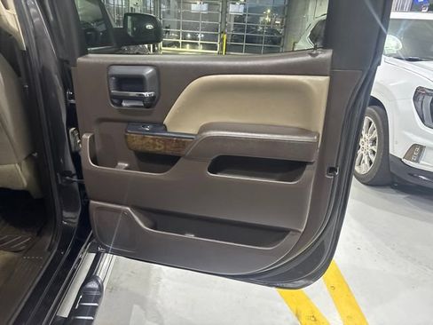 Used 2016 Chevrolet Silverado 1500 LT w/ All Star Edition AWD/4WD image 32