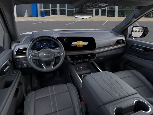 New 2026 Chevrolet Suburban High Country AWD/4WD image 16