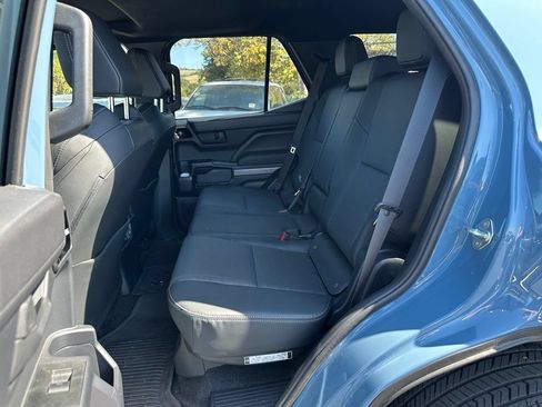 Certified 2025 Toyota 4Runner TRD Sport Premium AWD/4WD image 8