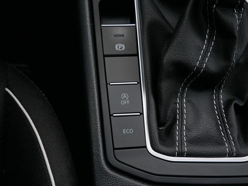 Used 2024 Volkswagen Jetta Sport image 31