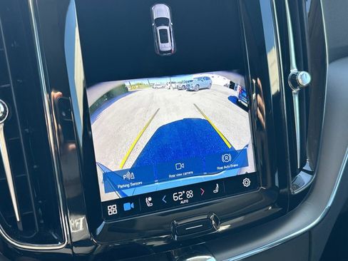 Certified 2024 Volvo XC60 B5 Core w/ Protection Package Premier image 28