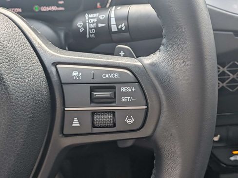 Used 2023 Honda Accord EX-L image 25