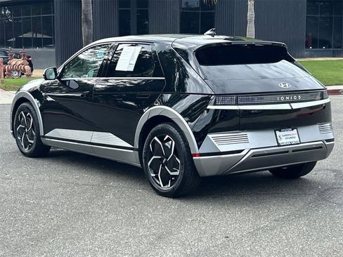 Used 2024 Hyundai Ioniq 5 Limited image 6