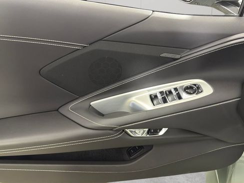 Used 2024 Chevrolet Corvette Stingray Convertible w/ Z51 Performance Package RWD image 28