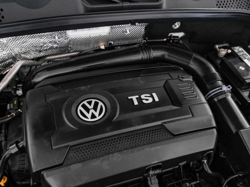 Used 2016 Volkswagen Beetle 1.8T SE FWD image 36