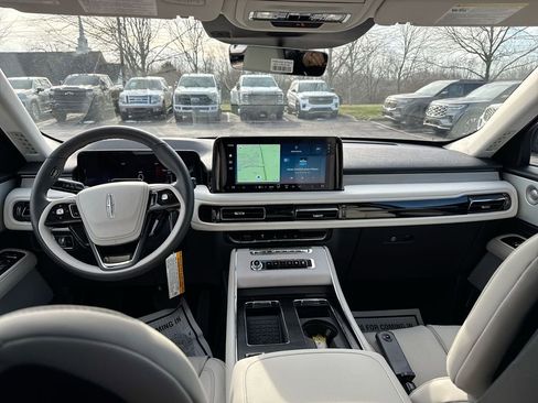 New 2026 Lincoln Aviator Reserve image 10