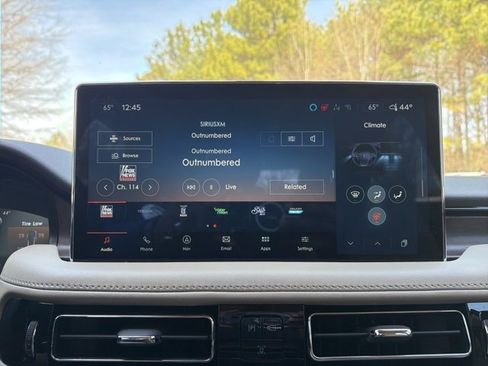 Used 2023 Lincoln Nautilus Reserve image 15