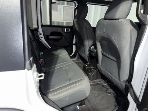 Used 2024 Jeep Wrangler Willys image 15