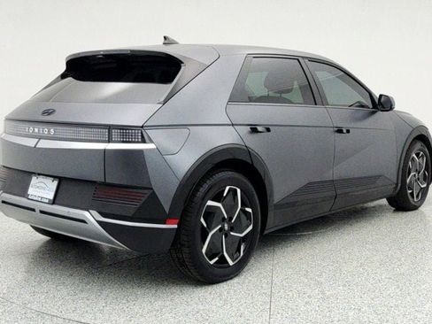 Used 2022 Hyundai Ioniq 5 SEL image 5