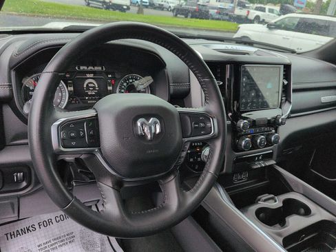 Used 2024 RAM 1500 Laramie AWD/4WD image 14