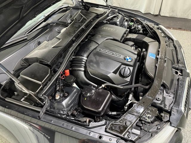 Used 2011 BMW 335i xDrive Sedan AWD/4WD image 24