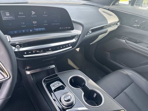 Certified 2025 Cadillac Lyriq Sport RWD image 23