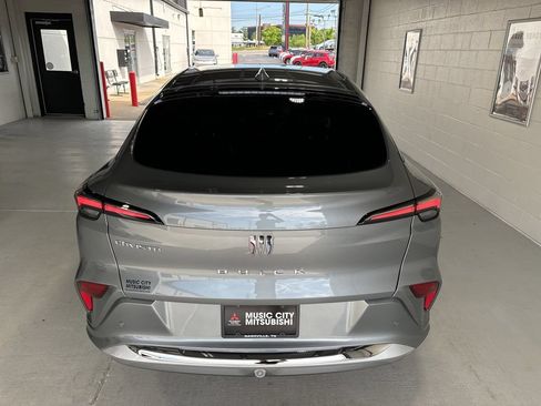 Used 2025 Buick Envista Avenir FWD image 5