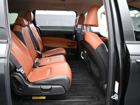 Used 2022 Kia Carnival SX FWD image 46