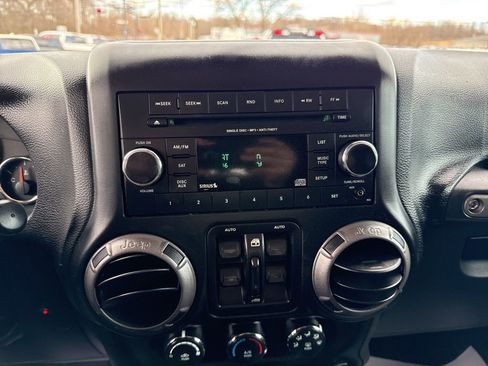 Used 2017 Jeep Wrangler Unlimited Sport w/ Quick Order Package 24S image 8