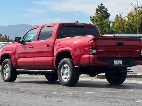 Used 2022 Toyota Tacoma SR image 6