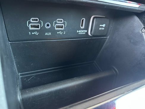 Used 2023 Jeep Grand Cherokee L Summit AWD/4WD image 44