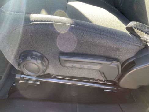 Used 2025 Jeep Wrangler Willys image 16