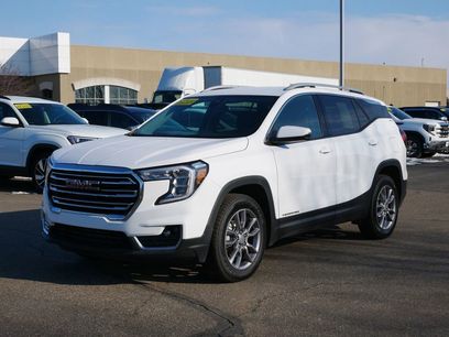 Used 2024 GMC Terrain SLT