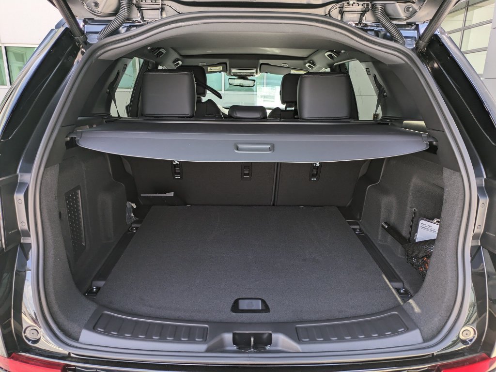New 2026 Land Rover Discovery Sport Landmark AWD/4WD image 12