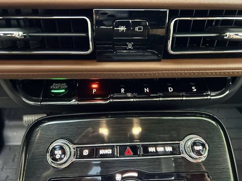 Used 2023 Lincoln Nautilus Reserve AWD/4WD image 22