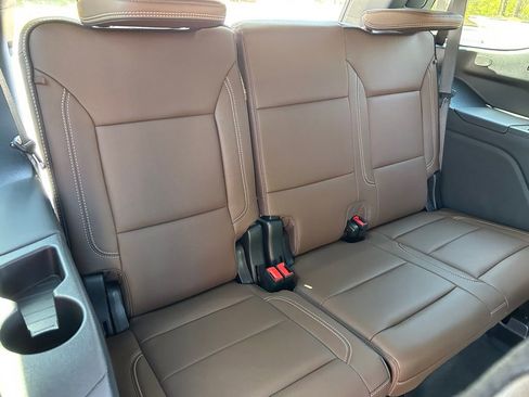 Used 2025 Chevrolet Tahoe High Country image 49