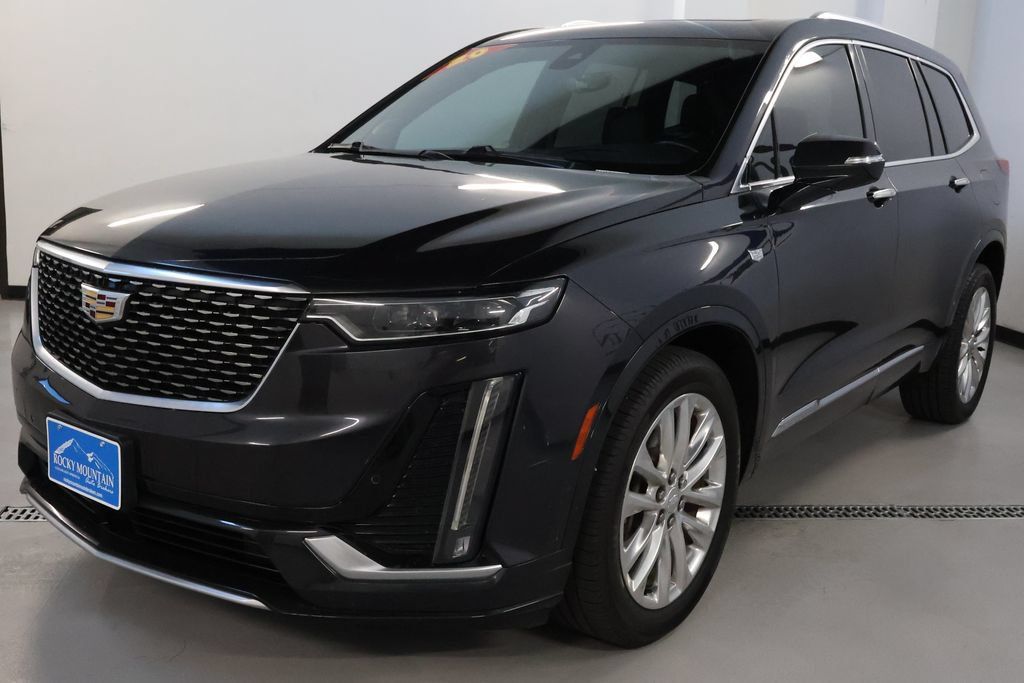 Used 2020 Cadillac XT6 Premium Luxury w/ Platinum Package AWD/4WD image 3