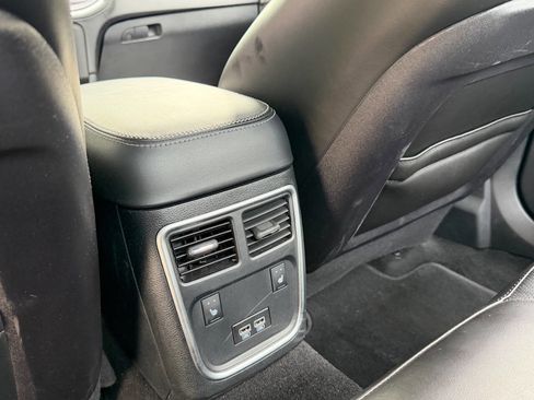 Used 2020 Dodge Charger SXT w/ Plus Group AWD/4WD image 12