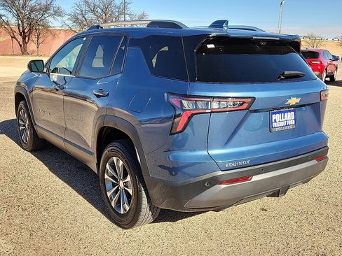 Used 2025 Chevrolet Equinox LT w/ Convenience Package II image 2