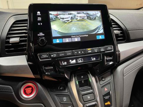 Used 2023 Honda Odyssey Sport image 7