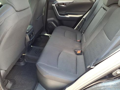 Used 2022 Toyota RAV4 SE AWD/4WD image 21