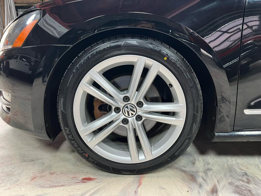 Used 2014 Volkswagen Passat TDI SE FWD image 35