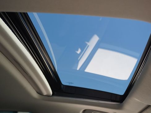 Used 2025 Honda Accord SE image 12