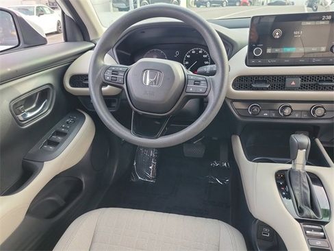 Used 2023 Honda HR-V LX image 10