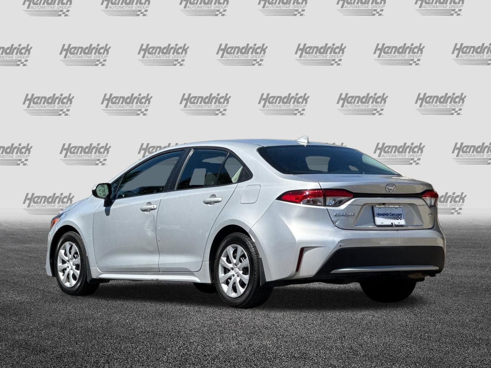 Used 2020 Toyota Corolla LE FWD image 7