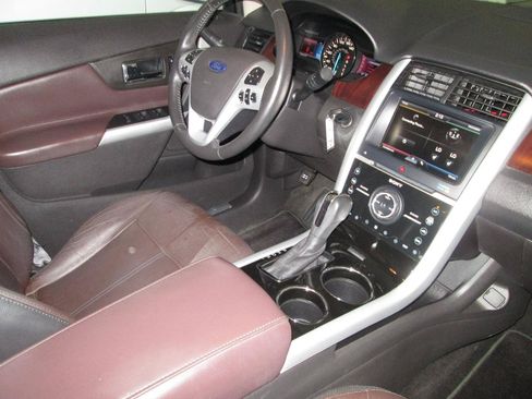 Used 2013 Ford Edge Limited AWD/4WD image 24