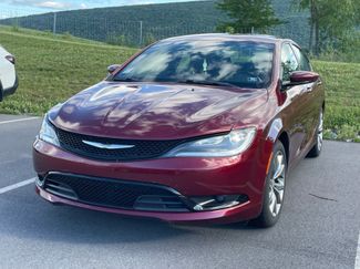 Used 2015 Chrysler 200 S w/ Navigation & Sound Group I FWD video 2