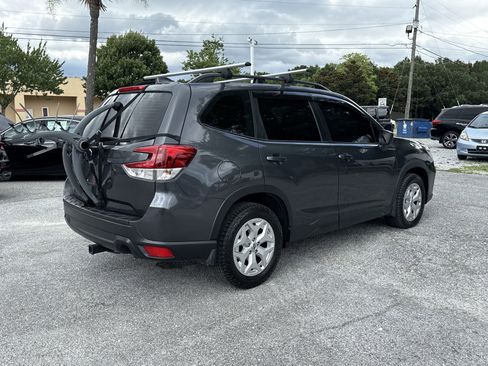 Used 2021 Subaru Forester image 5