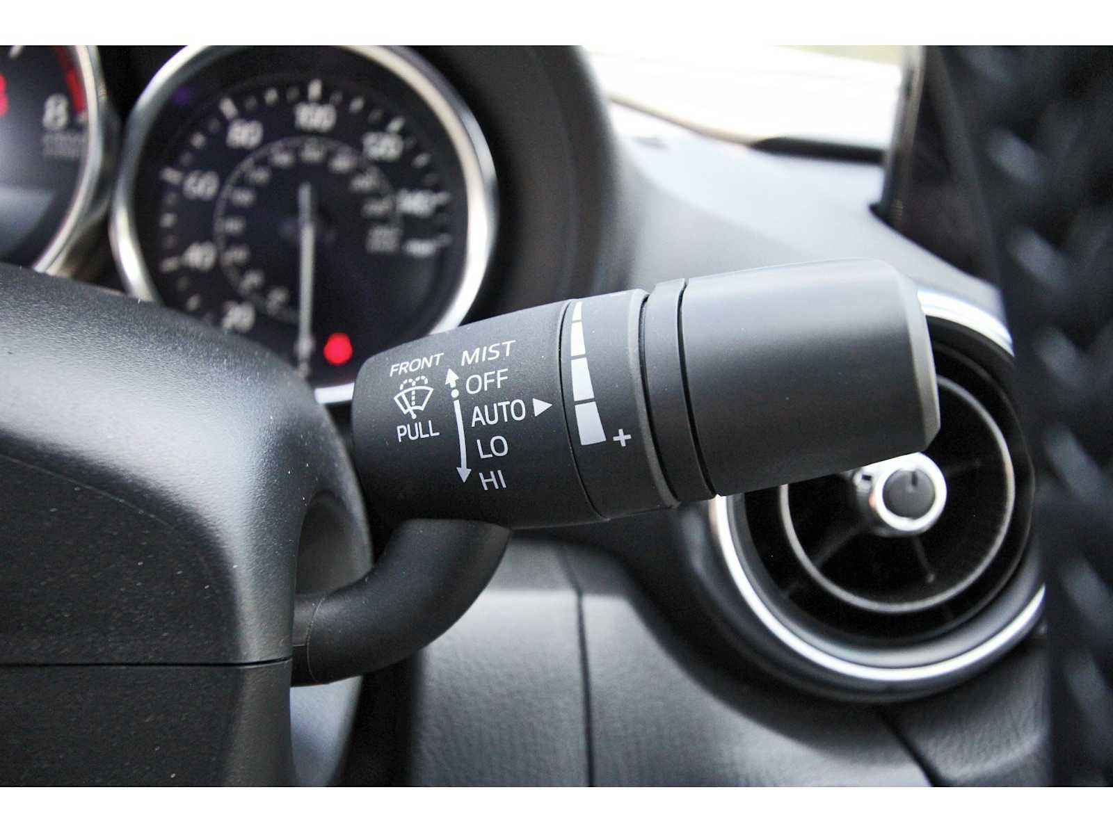 Used 2024 MAZDA MX-5 Miata Grand Touring RWD image 13