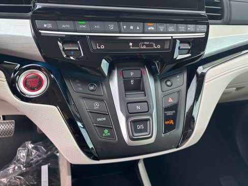 New 2026 Honda Odyssey Touring image 19