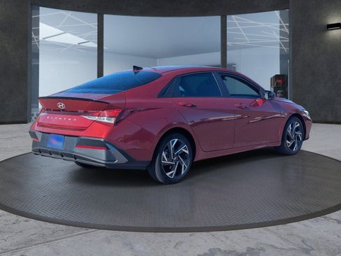 Used 2025 Hyundai Elantra Sport w/ Cargo Package image 6