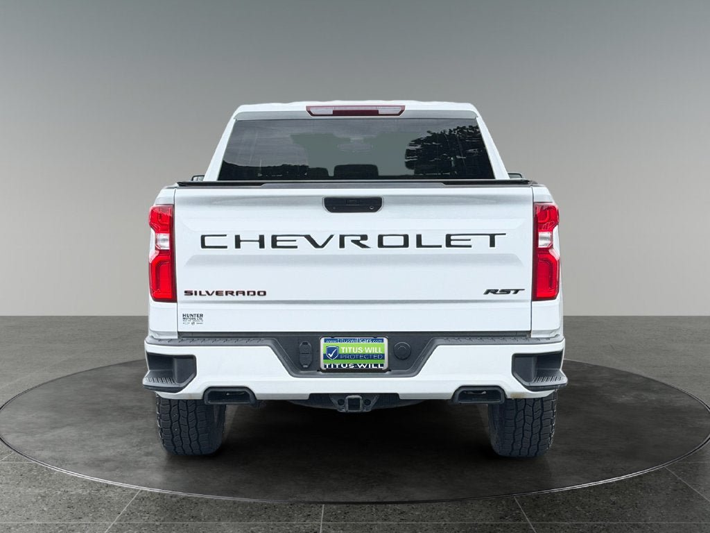 Used 2022 Chevrolet Silverado 1500 RST w/ Redline Edition AWD/4WD image 9