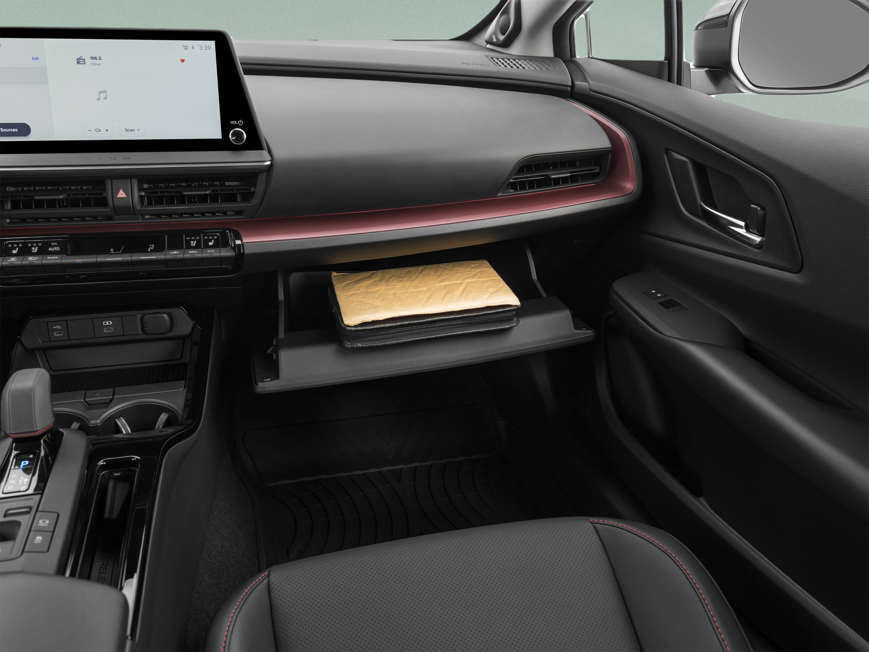 New 2026 Toyota Prius Plug-In Hybrid FWD image 55